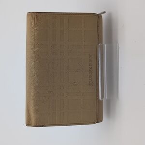 Burberry tan leather wallet